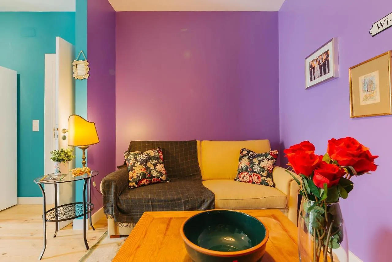 The One In Lisbon Apartment
